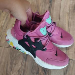 Nike React Shoes size 4Y